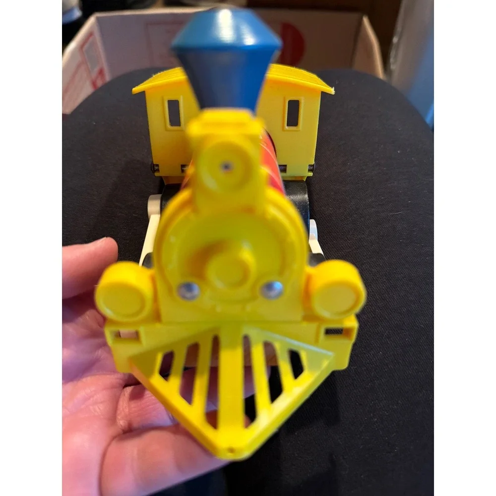 Vintage 1973 Fisher Price Toot-Toot Train 643 Wood Plastic Pull Toy‎ USA Made